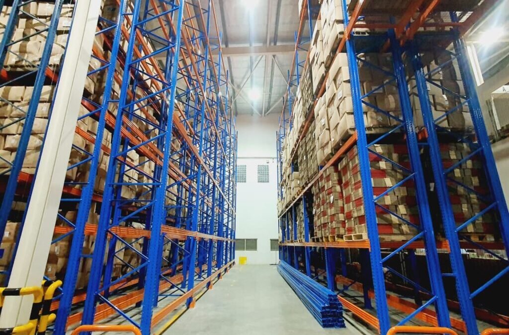 Rak Pallet: Sistem Penyimpanan Favorit untuk Skala Besar